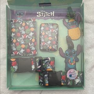 Disney Black Tropical Stitch Luggage Accessory Set